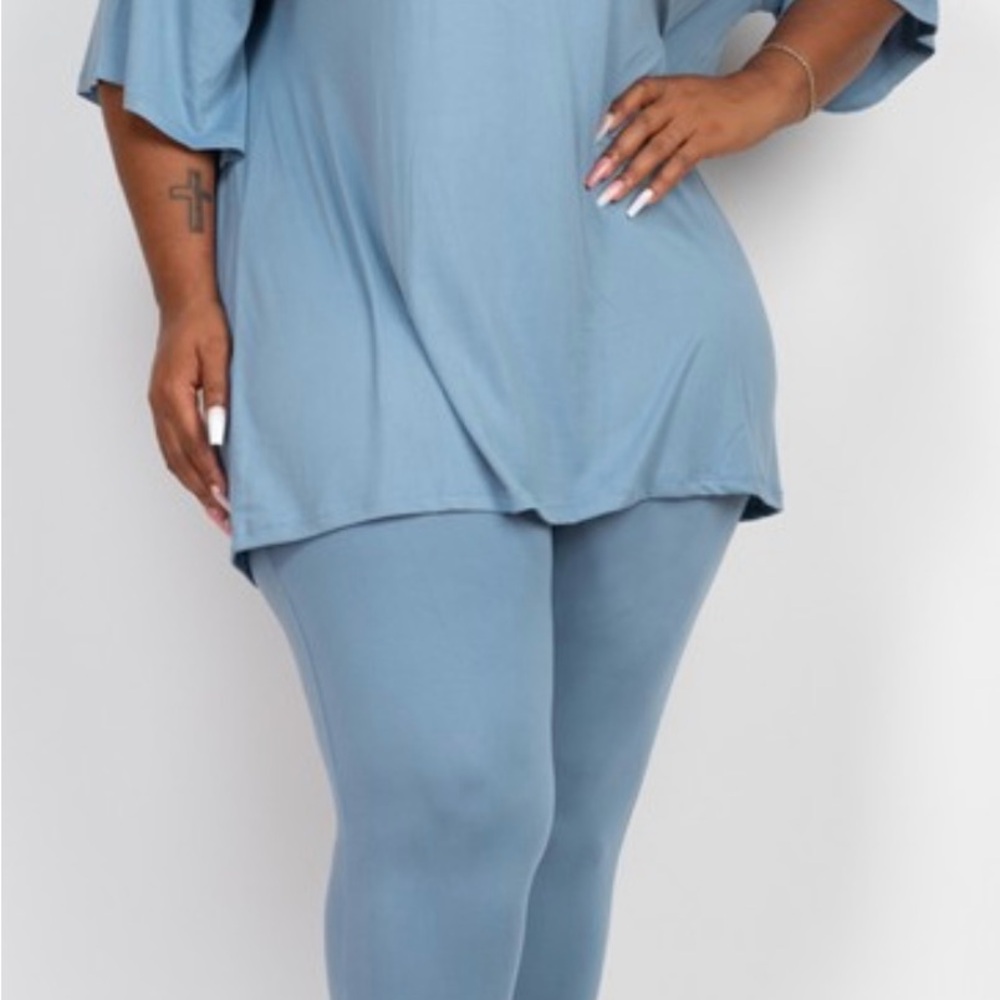 Blue Tunic and Leggings Set
